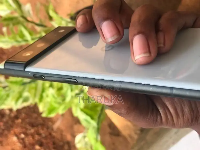 Google Pixel 6 (Used)