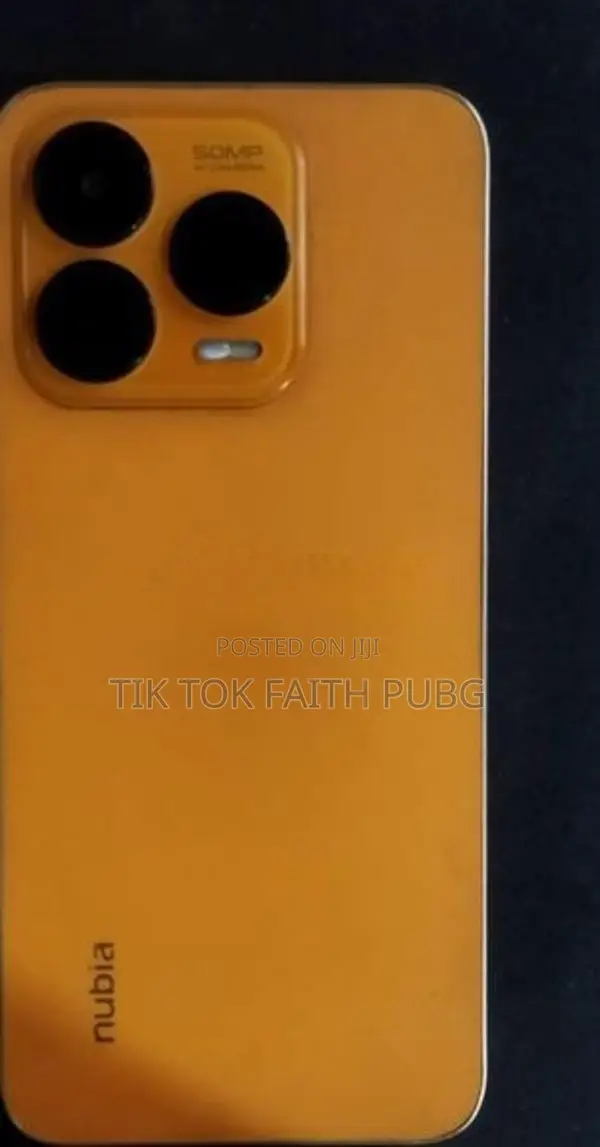 ZTE nubia V70 Design (Used)