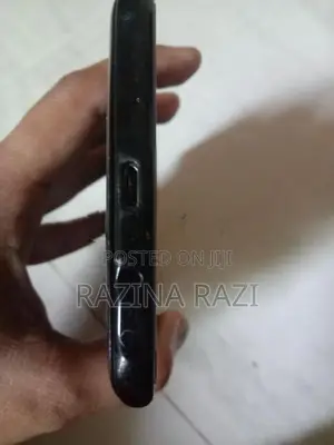 Samsung Galaxy J7 (Used)