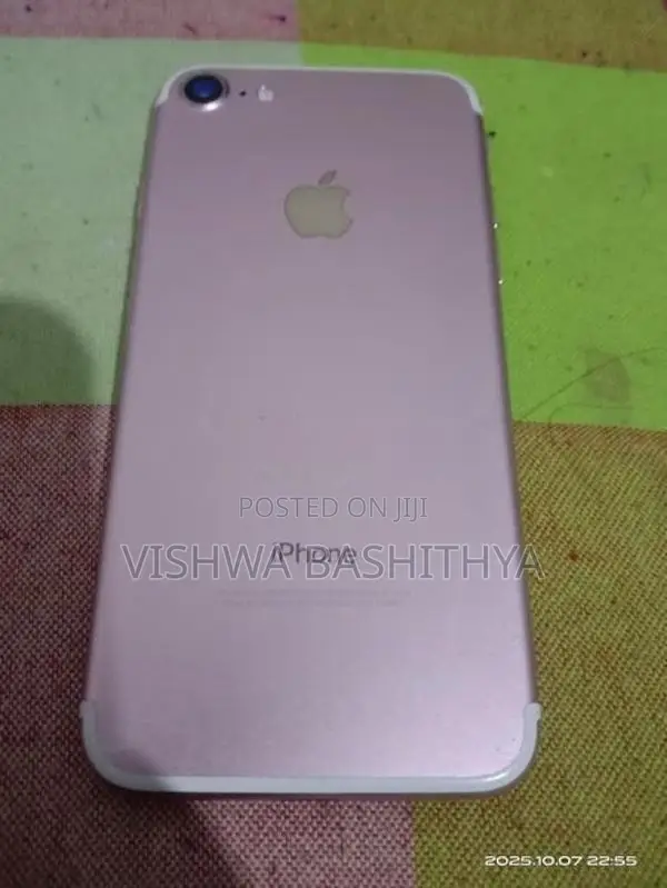 Apple iPhone 7 (Used)