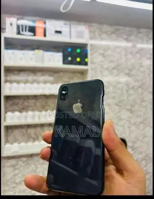 Apple iPhone XS (Used)