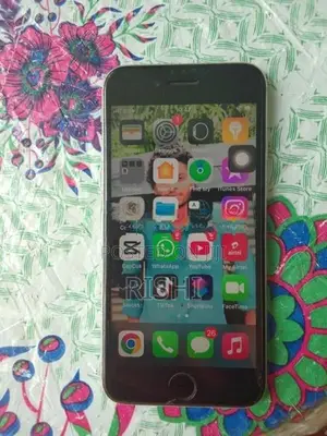 Apple iPhone 6S (Used)
