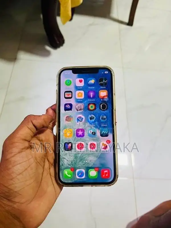 Apple iPhone 12 (Used)