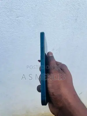 Apple iPhone 13 (Used)