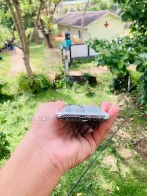 Apple iPhone XS (Used)