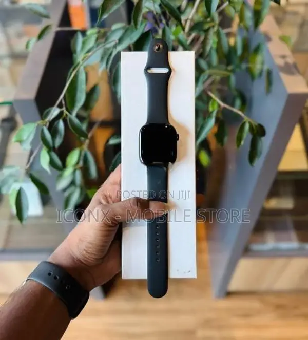 Apple Watch Series 11 (42mm)