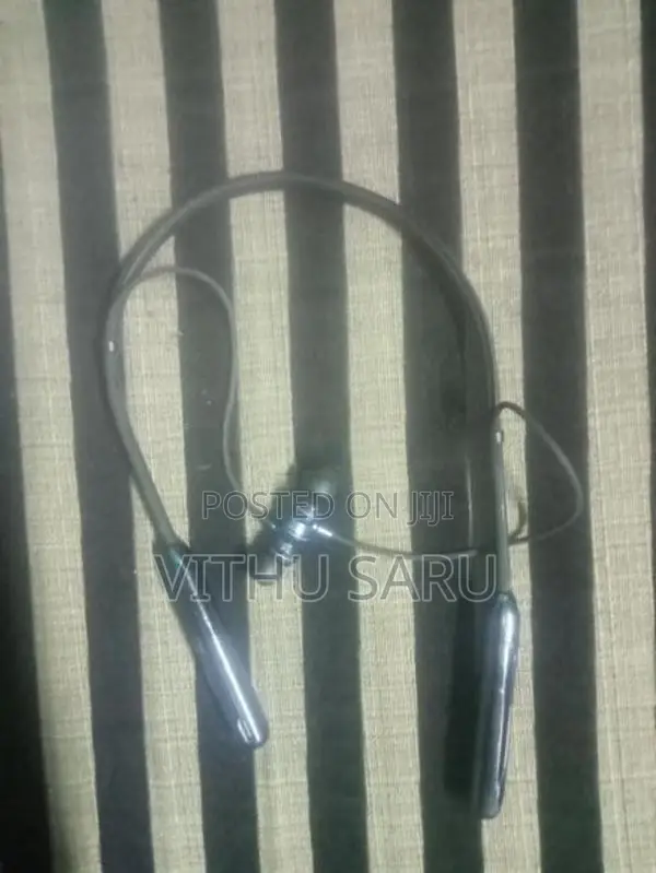 QMC Neckbands