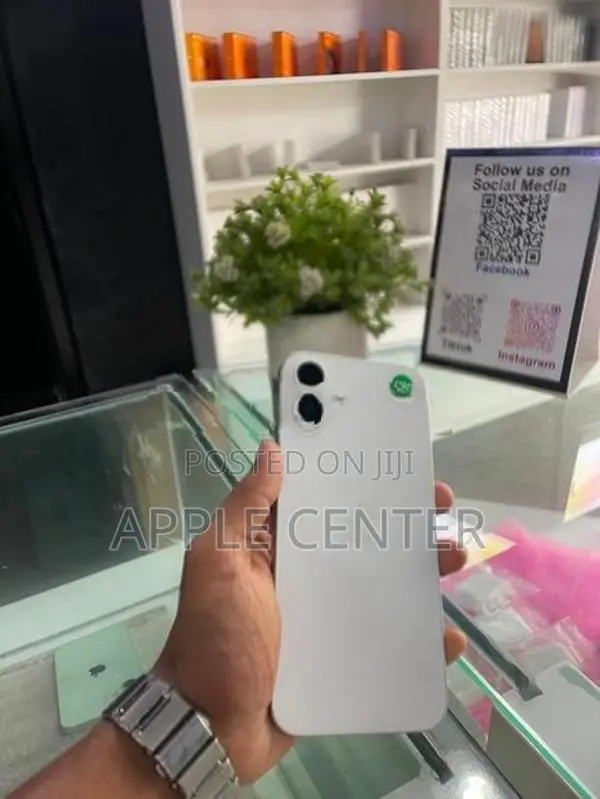 Apple iPhone 16 Plus (Used)