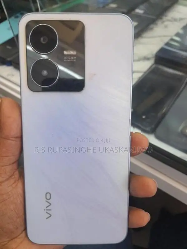 Vivo Y22s (Used)
