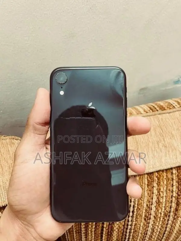 Apple iPhone XR (Used)