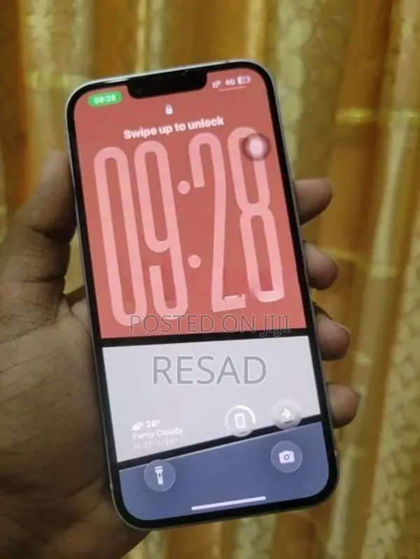Apple iPhone 14 (Used)