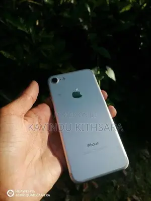 Apple iPhone 7 128GB (Used)