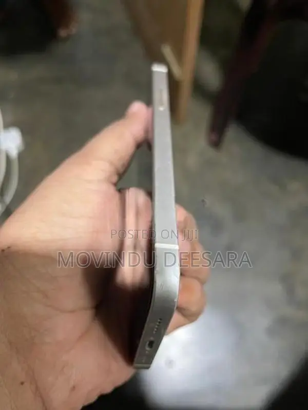 Apple iPhone 12 (Used)