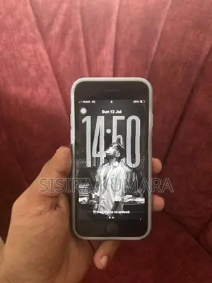 Apple iPhone SE 3 (Used)