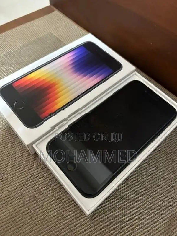 Apple iPhone SE 3 (Used)