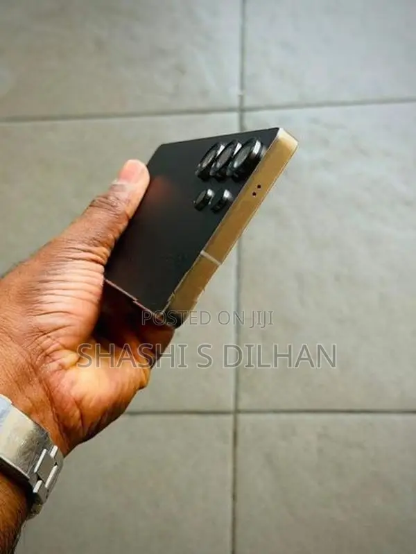 Samsung Galaxy S25 Ultra 12/256GB (Used)