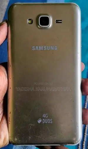 Samsung Galaxy J7 2GB 16GB 4G (Used)
