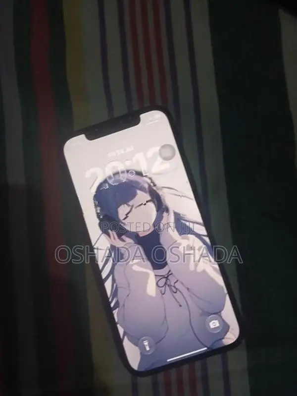 Apple iPhone 12 (Used)