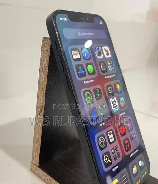 Apple iPhone 12 (Used)