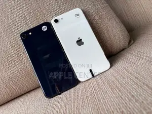 Apple iPhone SE 3 (Used)