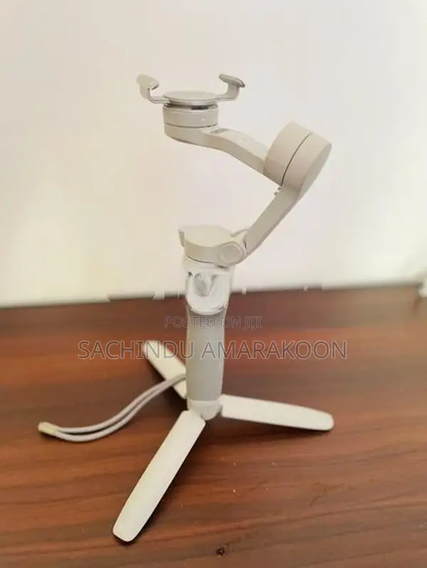 DJI Osmo Mobile 4 SE Gimbal Stabilizer
