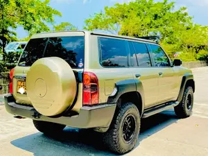 Nissan Patrol Y61 2015 SUV (Used)