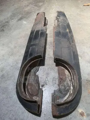 CD 200 original chain case. for Motorbike