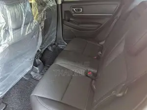 Honda VEZEL 2025 SUV (Used)