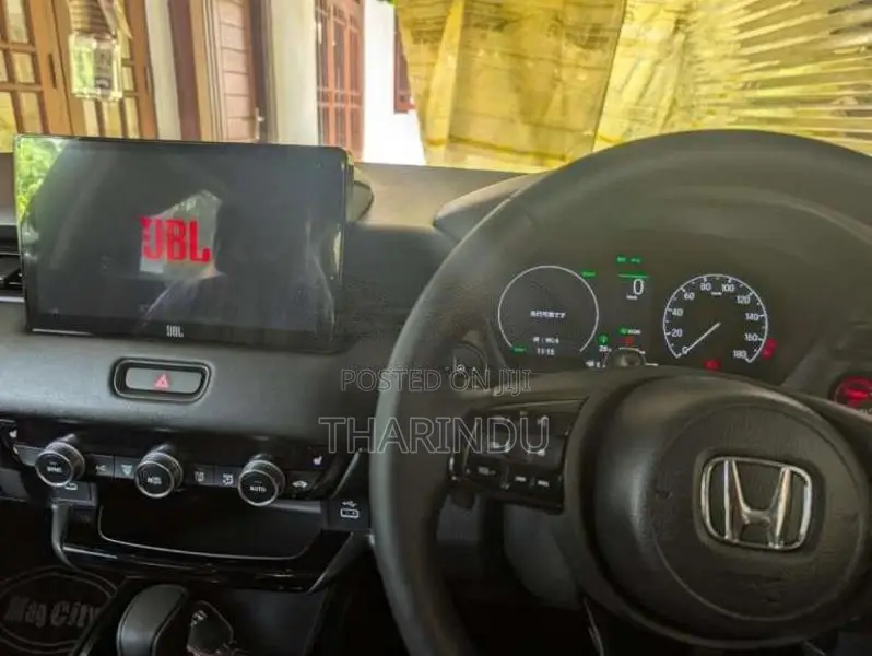 Honda VEZEL 2025 SUV (Used)