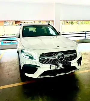 Mercedes-Benz GLB200 2020 SUV (Used)