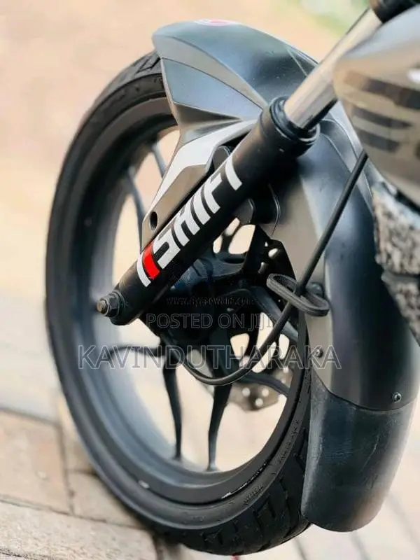 Bajaj Pulsar NS200 2017 Motorbike (Used)