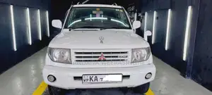 Mitsubishi Pajero Io 1999 SUV (Used)
