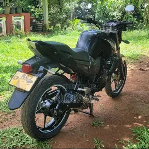 Yamaha FZ 2012 Motorbike (Used)