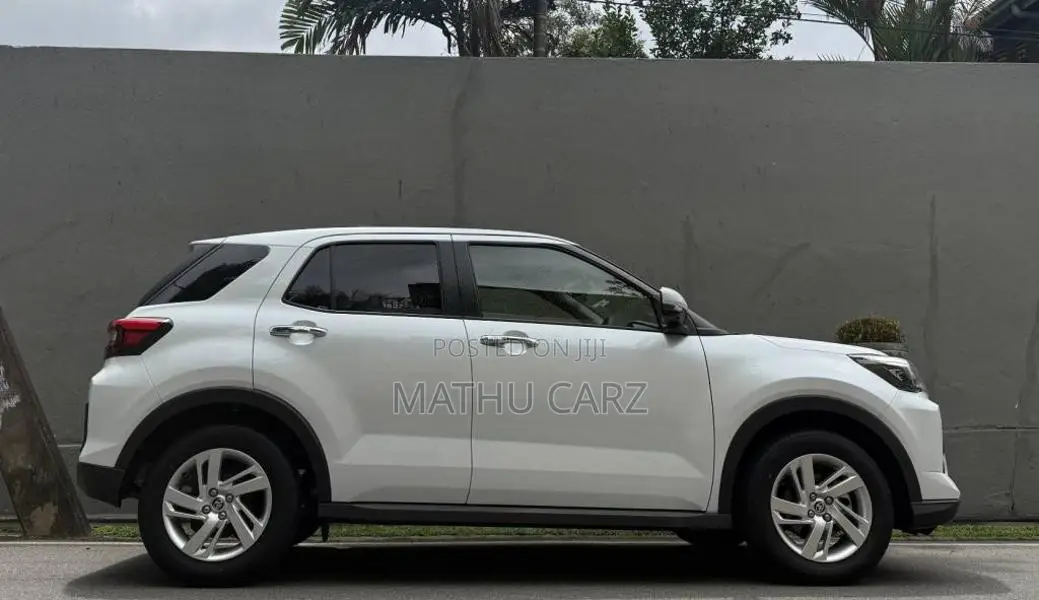 Toyota Raize 4wd Turbo 1000cc 2024 SUV Unregistered (Recondition)