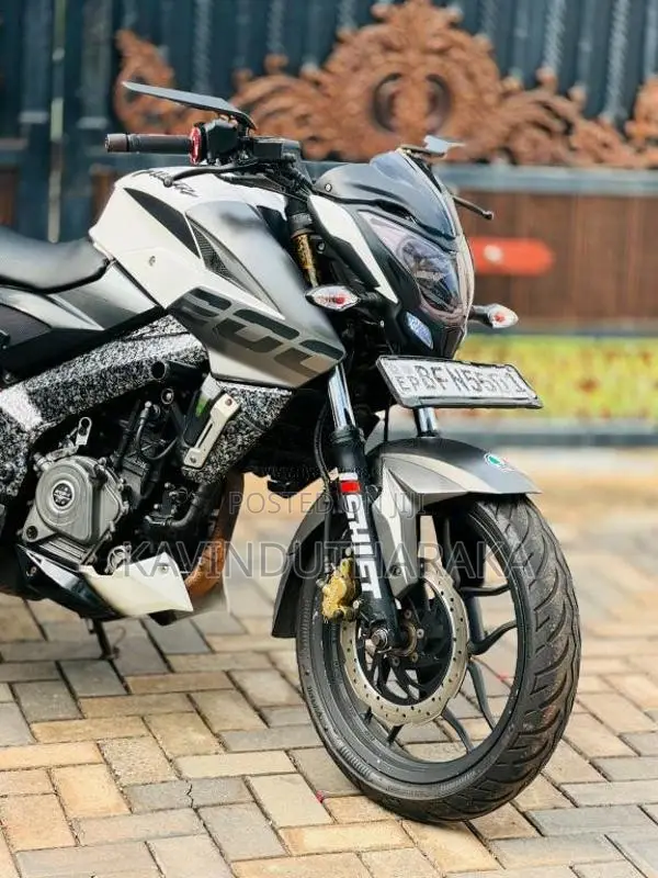 Bajaj Pulsar NS200 2017 Motorbike (Used)