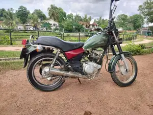 Yamaha SR 125 2000 Motorbike (Used)