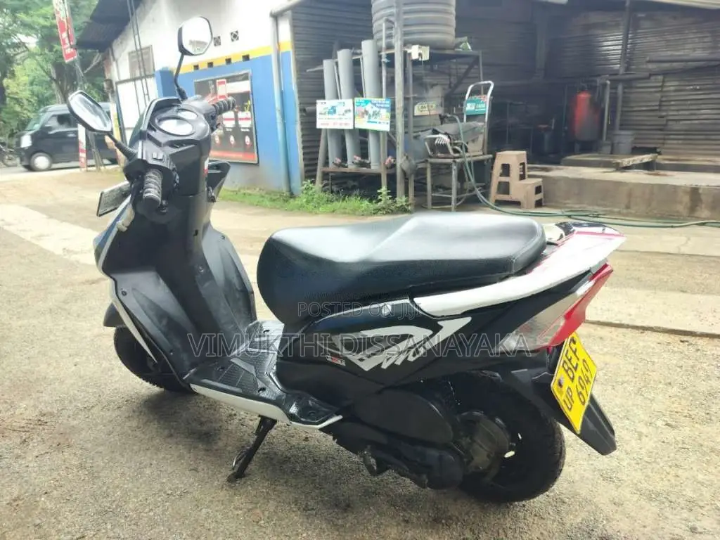 Honda Dio 2016 Motorbike (Used)