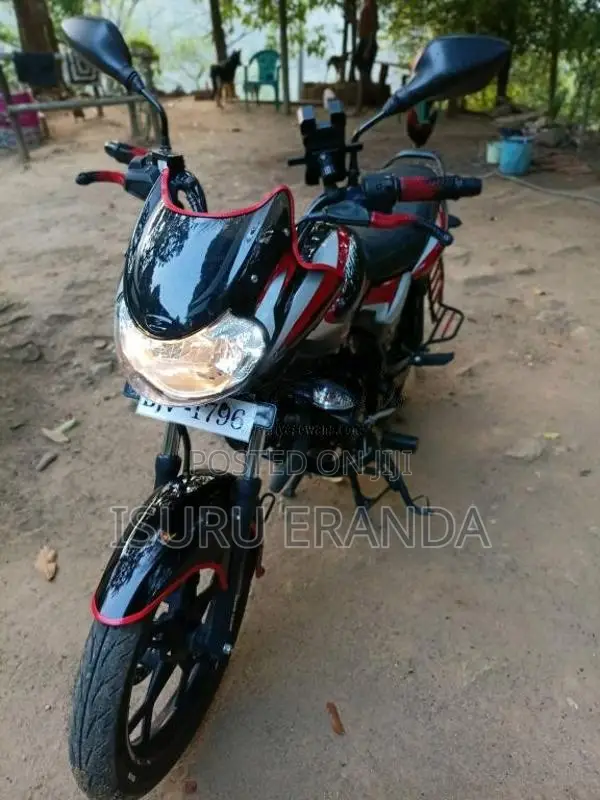Bajaj Discover 125 2025 Motorbike (Used)