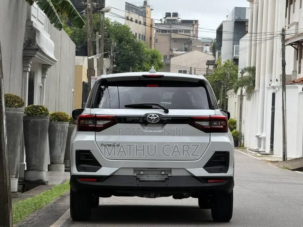 Toyota Raize 4wd Turbo 1000cc 2024 SUV Unregistered (Recondition)