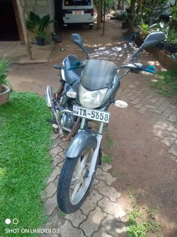 Bajaj Platina 2006 Motorbike (Used)