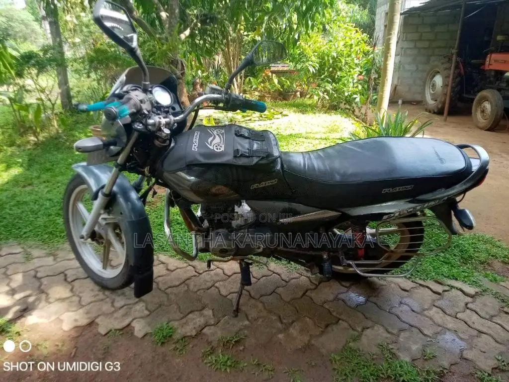 Bajaj Platina 2006 Motorbike (Used)