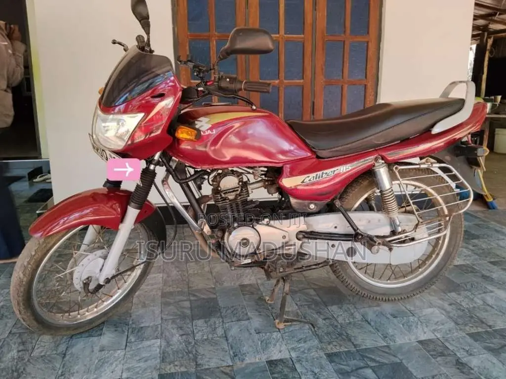 Bajaj Caliber 2005 Motorbike (Used)