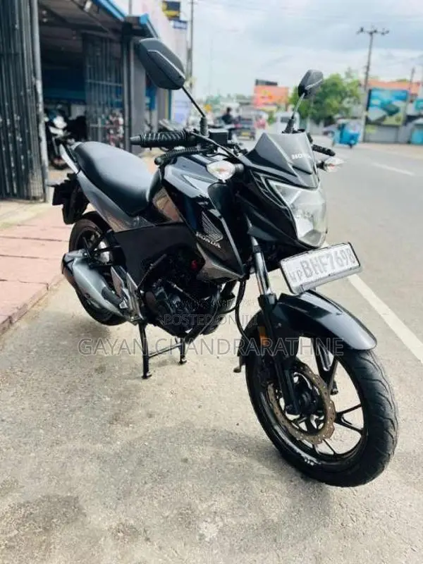 Honda Hornet 2016 Motorbike (Used)