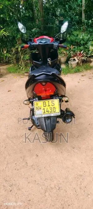 Yamaha ZR 2020 Motorbike (Used)