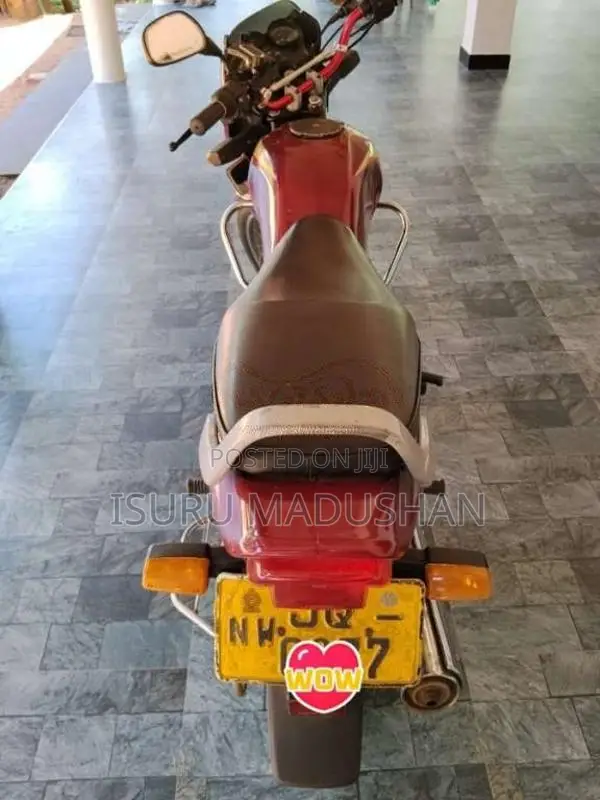 Bajaj Caliber 2005 Motorbike (Used)