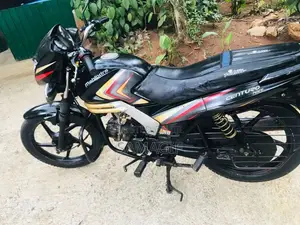 Mahindra Centuro 2016 Motorbike (Used)