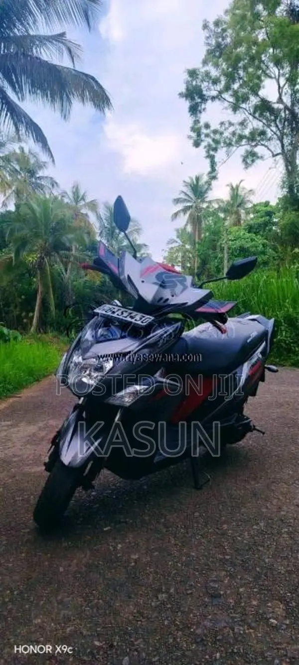 Yamaha ZR 2020 Motorbike (Used)
