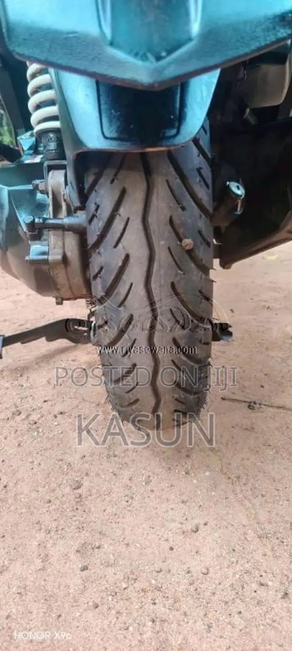 Yamaha ZR 2020 Motorbike (Used)