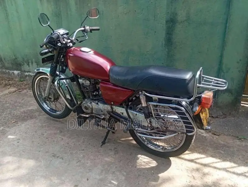 Bajaj Boxer 2001 Motorbike (Used)