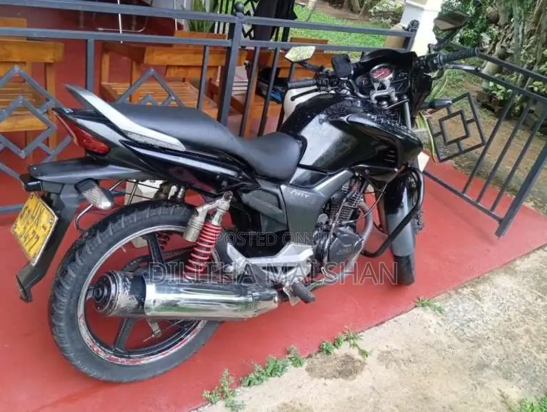 Hero Hunk 2007 Motorbike (Used)